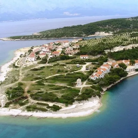 In With Terrace, Air Conditioning, Wifi 4991-1 Apartment Povlja (Brac)