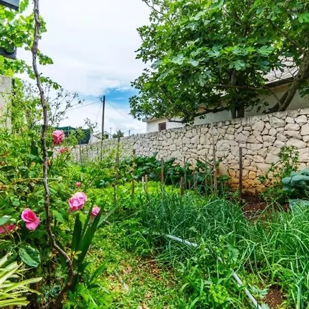 In With Terrace, Air Conditioning, Wifi 4991-1 Apartment *